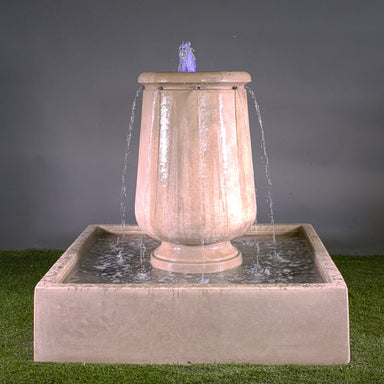 Planum Courtyard Fountain on grass in action.