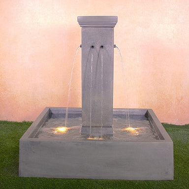 Quadrum Courtyard Fountain on grass in action