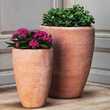 Abrielle Planter Terra Nova S/2 on the concrete