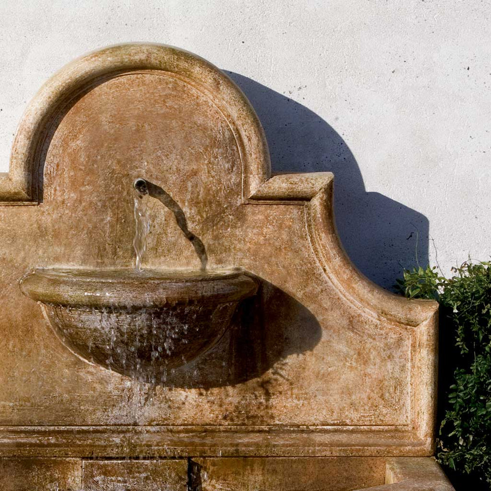 andalusia fountain in action upclose