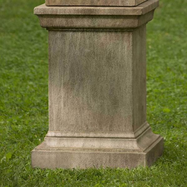 Greenwich Pedestal on grass in the backyard