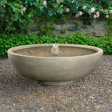 Isla Fountain on gravel in action.