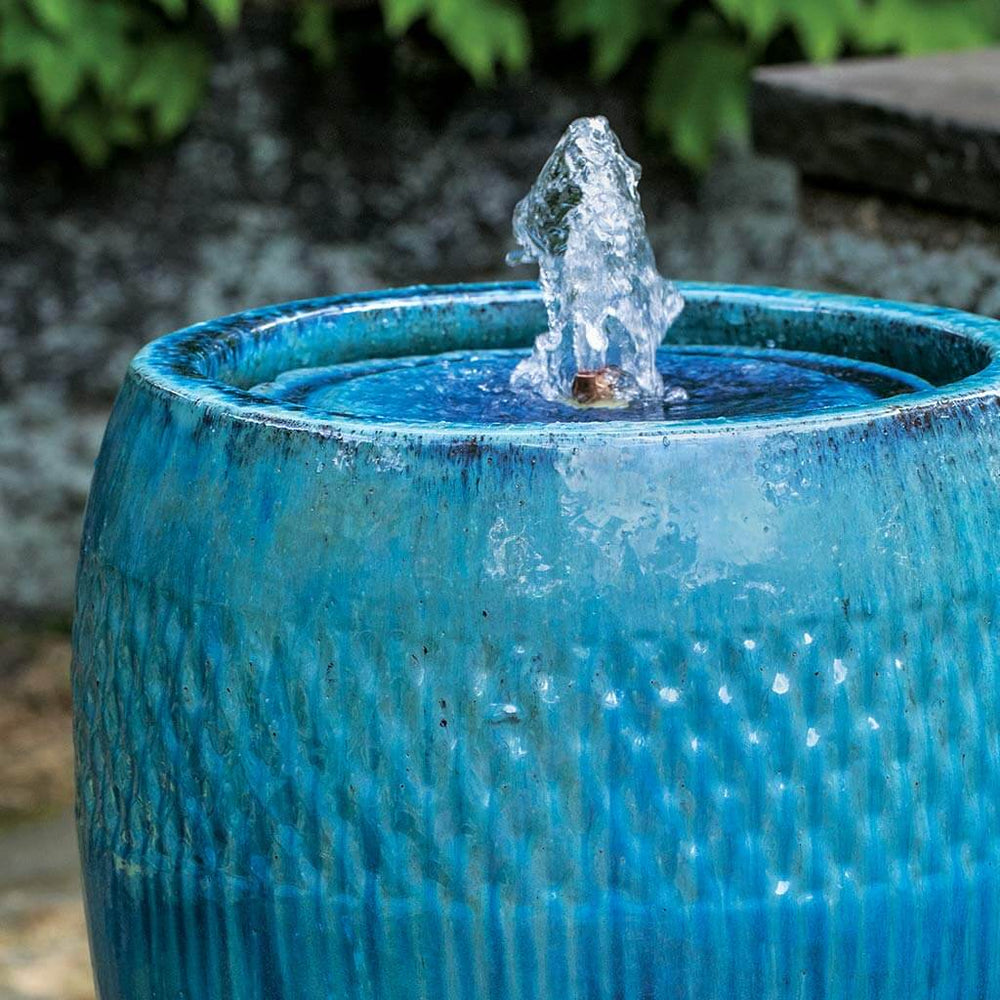 Malmo fountain, tall-Mediterranean Blue in action upclose.