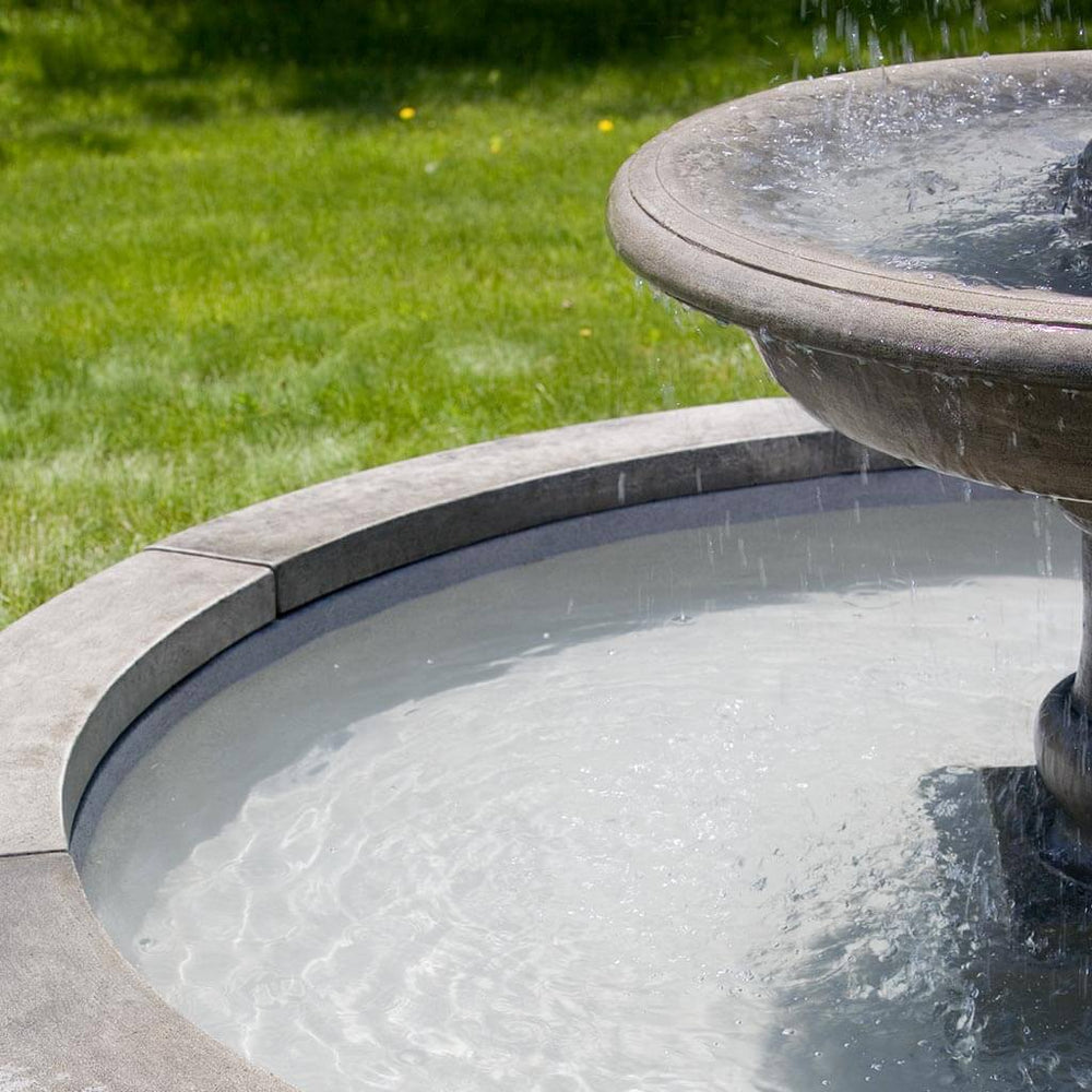 Newport Fountain in action coping