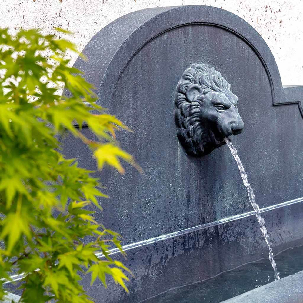Portofino Fountain in action upclose.