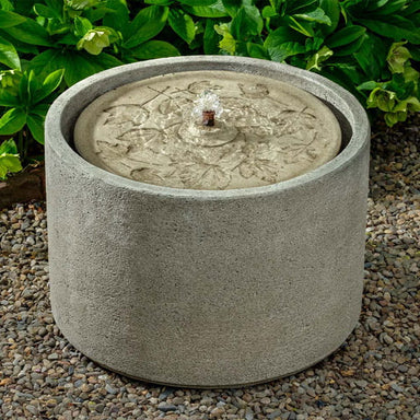 Salinas Leaves Fountain on gravel in action.