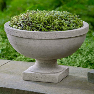 South Hampton Urn on ledge filled with plants