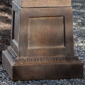 Williamsburg Jefferson Pedestal on gravel in the backyard