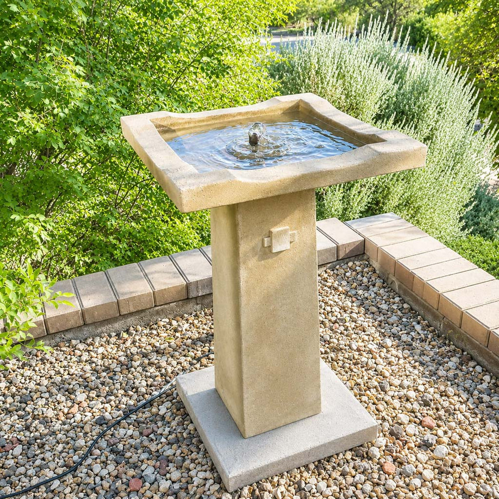 Bjorn Fountain on gravel in action.