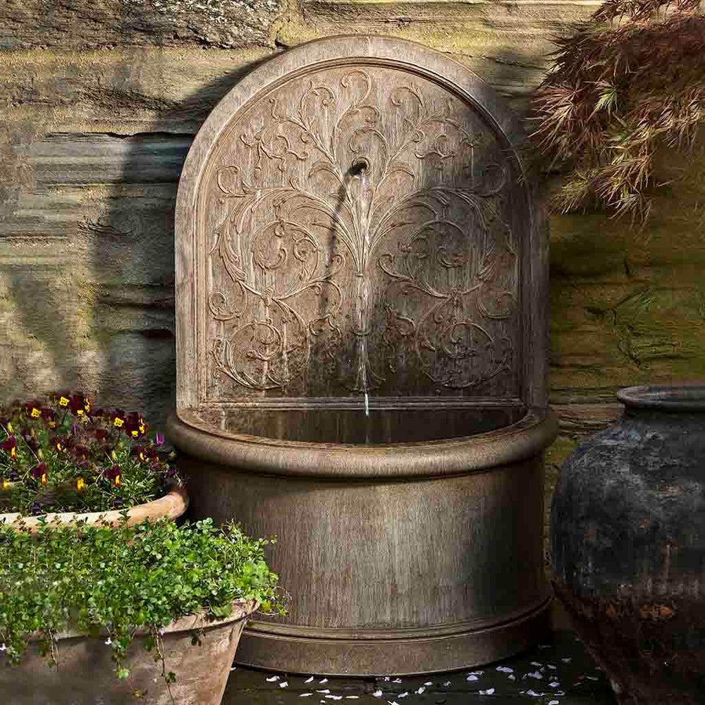 corsini wall fountain in action