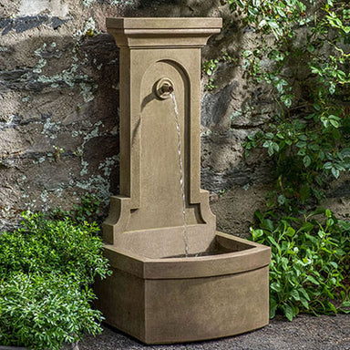 loggia fountain in action