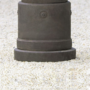 Medici Pedestal 2pcs on gravel Medici Pedestal 2pcs on gravel