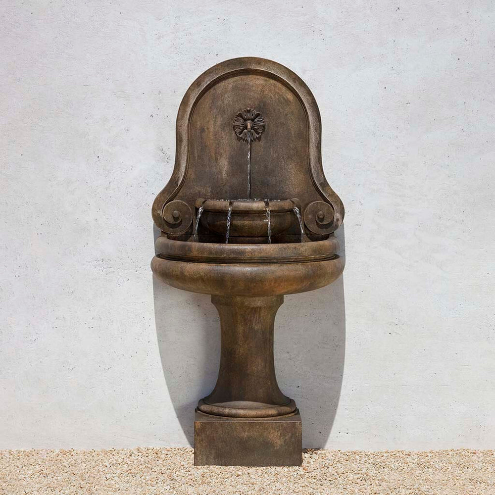 valencia fountain in action